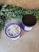 Load image into Gallery viewer, Cancer Zodiac Candle 9.5oz - Treasures of The Moon