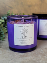 Load image into Gallery viewer, Leo Zodiac Candle 9.5oz - Treasures of The Moon