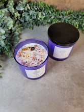 Load image into Gallery viewer, Leo Zodiac Candle 9.5oz - Treasures of The Moon