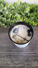 Load image into Gallery viewer, Bookish Candles: Xaden from Fourth Wing
